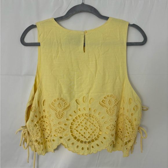 Future Collective Medium Top - Picture 2 of 2